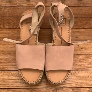 Dolce Vita Women’s Lesley Sandal in Rose